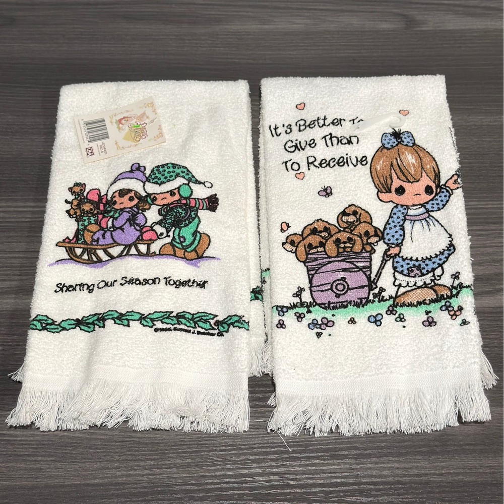 Vtg Precious Moments Hand Towels Set of 2 Leshner Mills White Fringe USA 1990